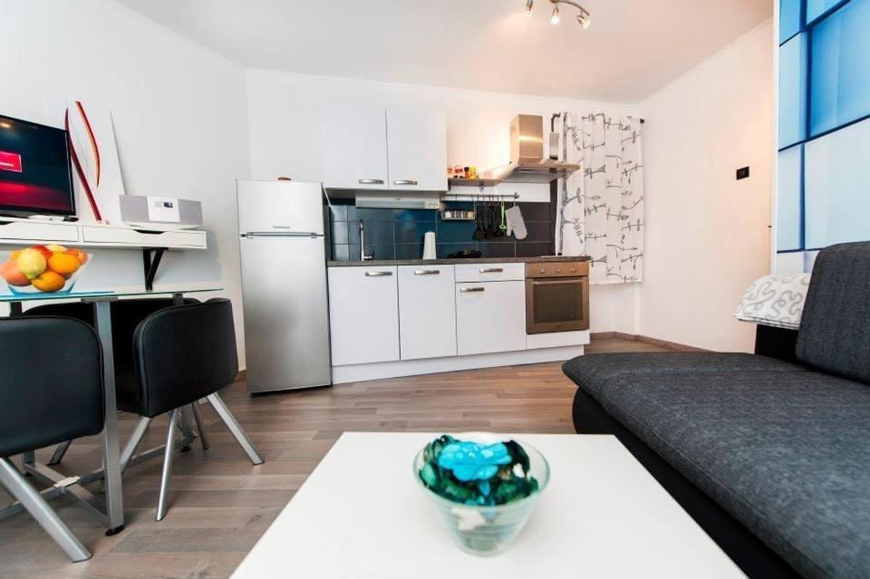 Apartman Puzzle Ровинь Экстерьер фото